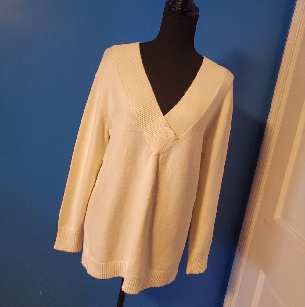 NWT Anthropologie Off White Oversized Vneck Sweater Size Small, Soft & Comfy